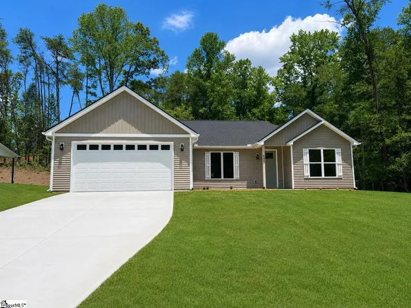 944 Tubbs Mountain Rd, Travelers Rest, SC 29690