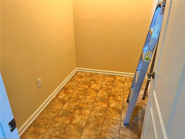 1188 Grace Hill Dr — Photo 28