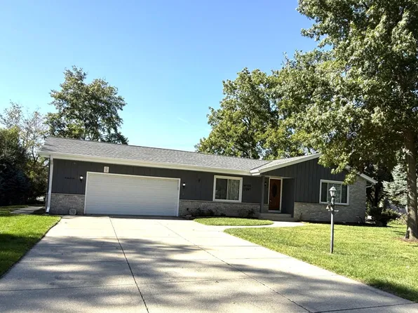 W165S7391 Bellview DRIVE, Muskego, WI 53150