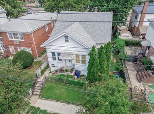 13619 61st Rd, Flushing, NY 11367