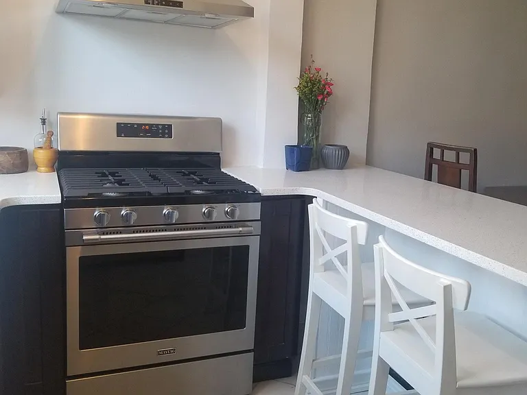 70 Sherwood Ave #1 — Photo 30