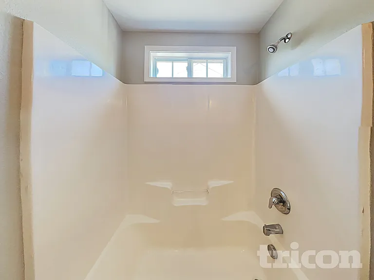 4504 Valendra Dr — Photo 17