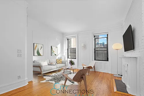 223 W 21st St #5N Photo 1