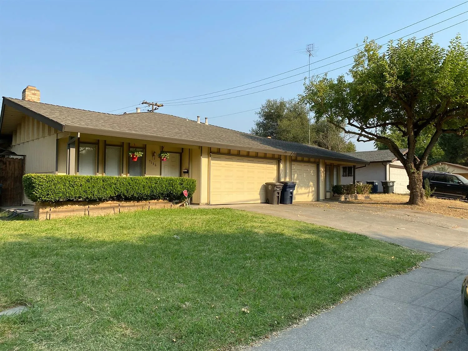 7116 Van Maren Ln photo 1