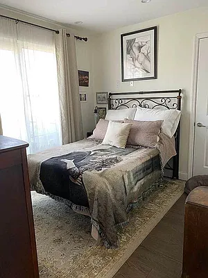 Rented by Voro, LLC | media 4