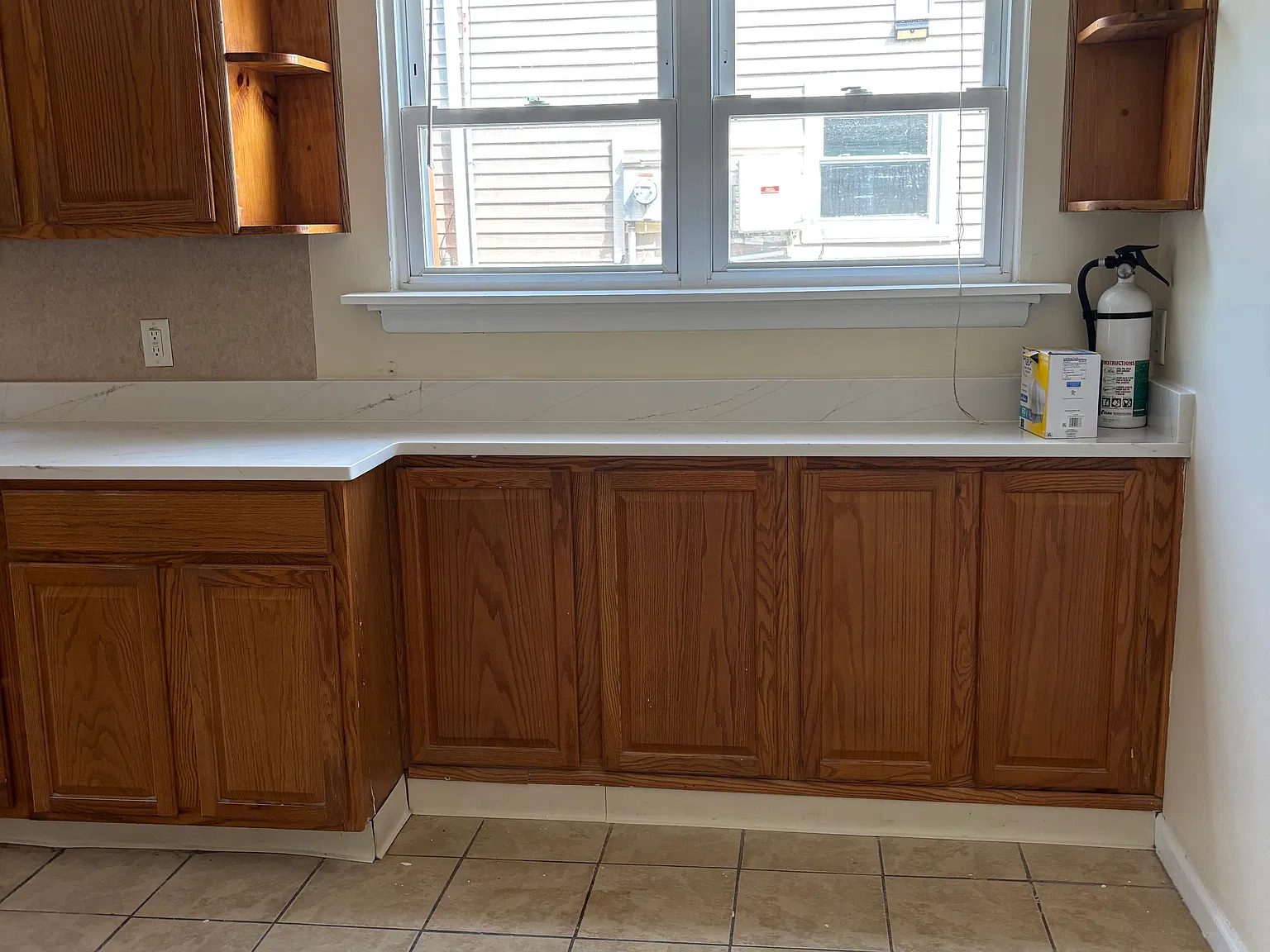 4 bed, 1360 sqft, $2,200 — Photo 3