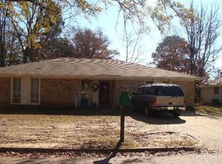 112 Red Oak Rd, Clinton, MS 39056