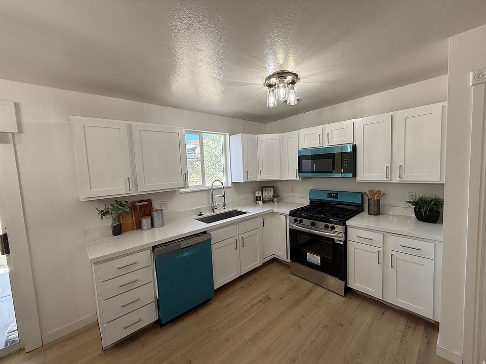 1st image of 6281 S Kings Ct