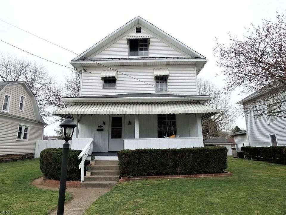 1st image of 823 33rd St