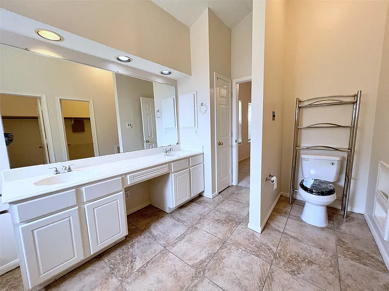 4723 Silverlake Dr — Photo 22