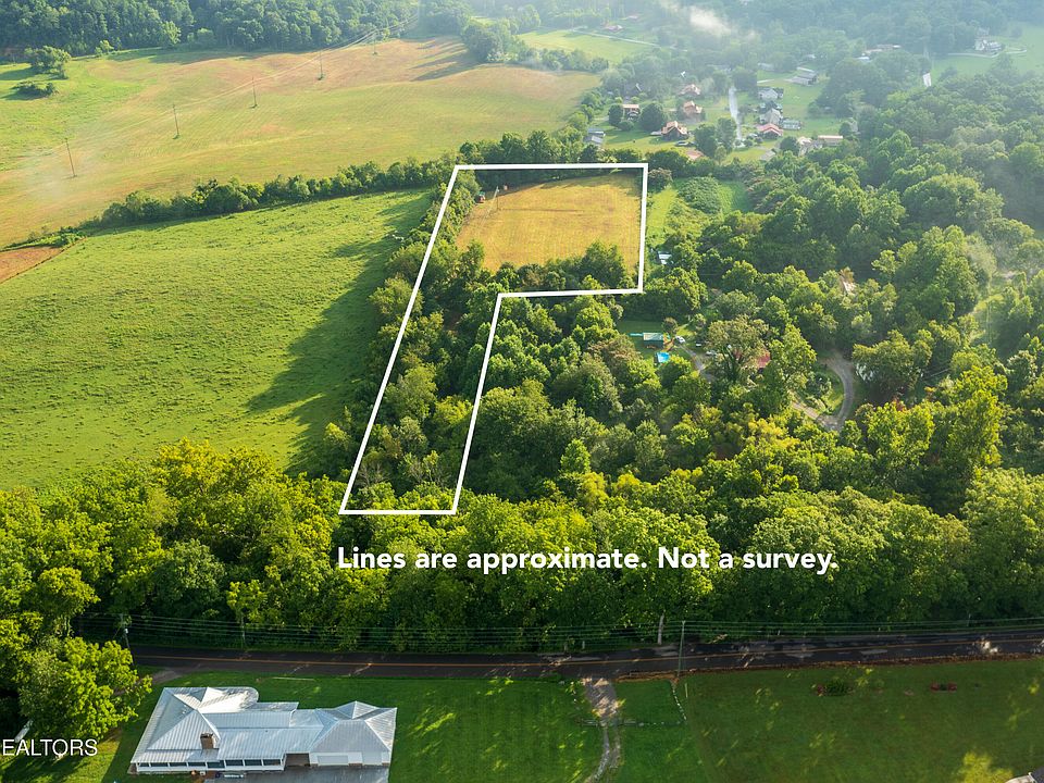 2nd image of 3435 Valley View Rd