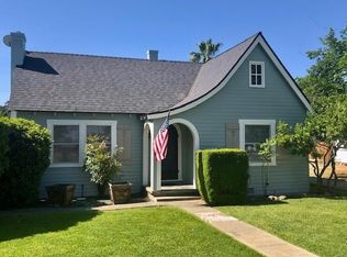 613 W D St, Lemoore, CA 93245