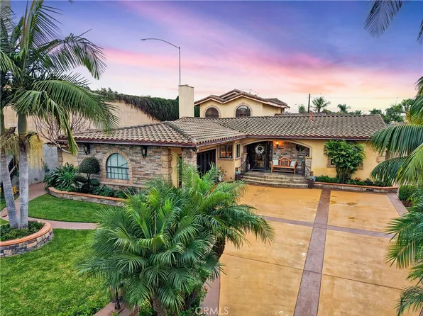 8906 Brock Ave, Downey, CA 90240