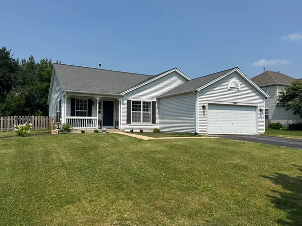 1493 Patterson Ave, North Aurora, IL 60542