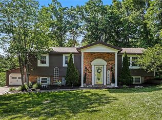 930 Ivy Dr, Zanesville, OH 43701