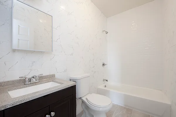 Rented by R New York | media 15