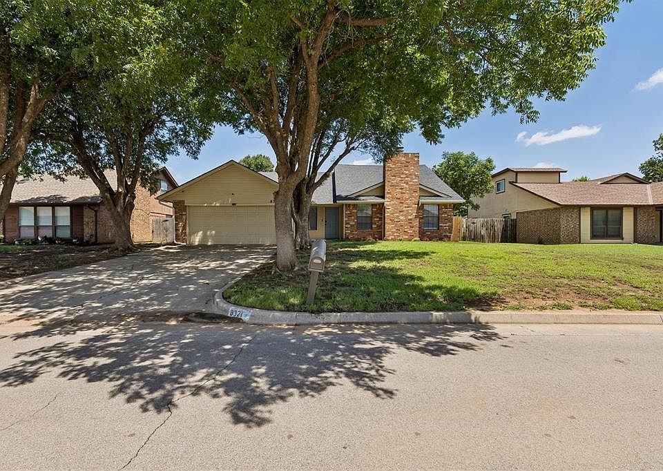 1st image of 8321 NW 109th Ter