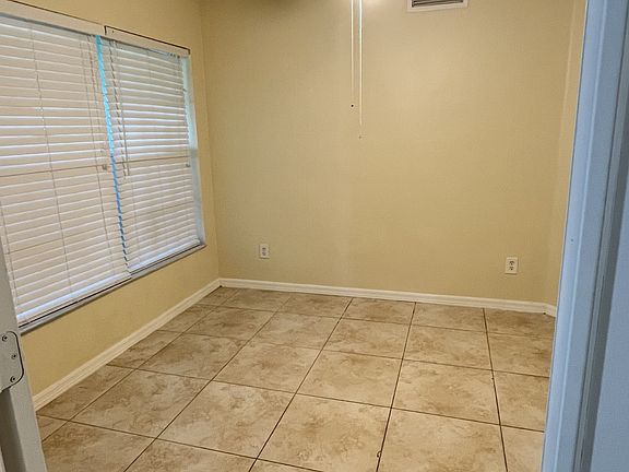 3rd image of 2911 Elaine Ave N