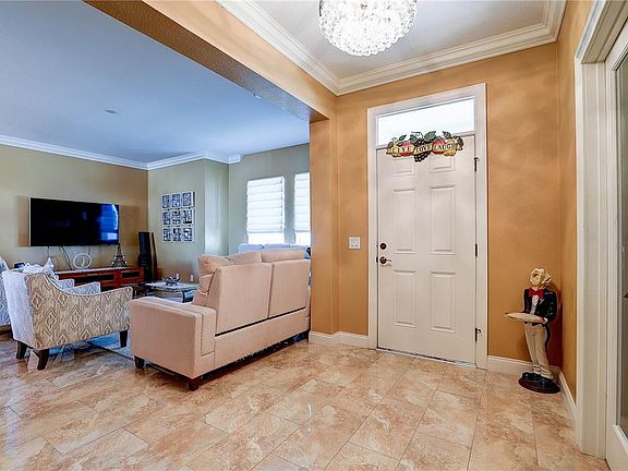 4th image of 5518 Luminar Pointe Ln