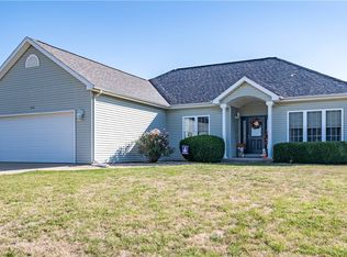 608 Sycamore Dr, Saint Joseph, IL 61873