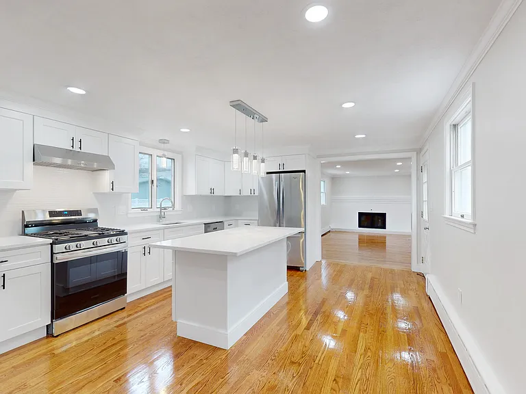 22 Baldwin St — Photo 12