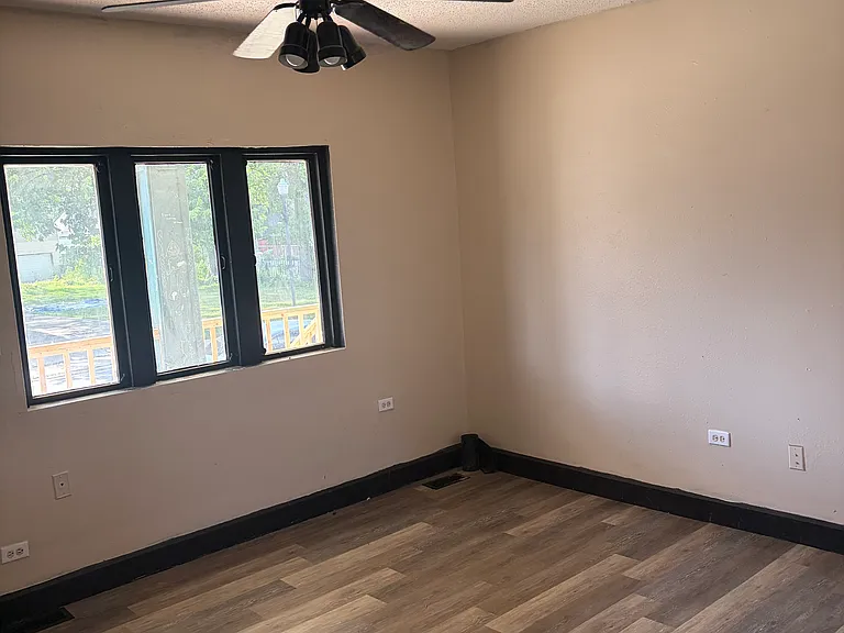 5653 Walter Ave #1 — Photo 3
