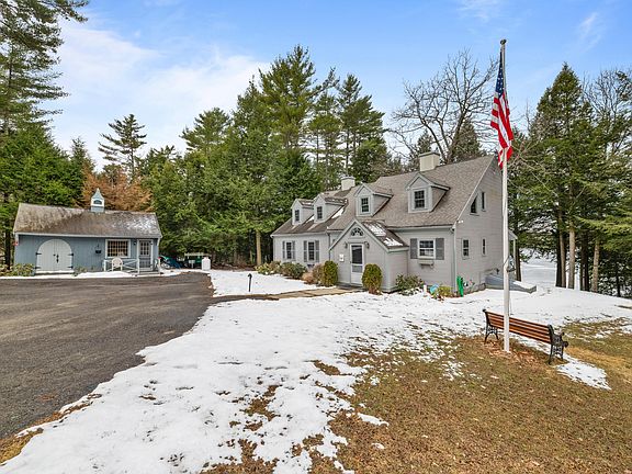 5th image of 542 Hanson Road