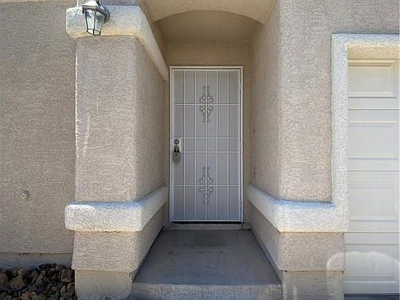 2nd image of 10029 Crisp Clover St