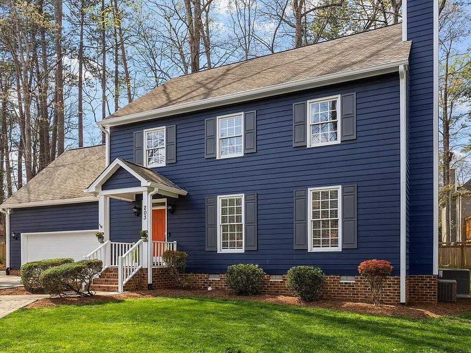1st image of 203 Cobblestone Dr