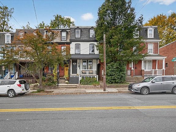 2nd image of 584 N Plum St