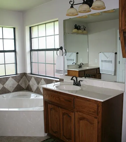 5612 Mosaic Trl — Photo 13