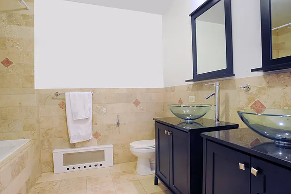 Rented by Bond New York | media 1