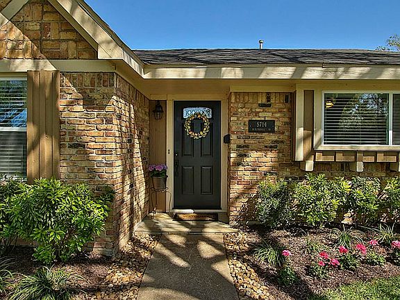 3rd image of 5714 Burlinghall Dr