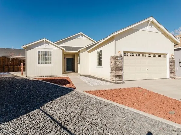 562 Stone Creek Ct, Fernley, NV 89408