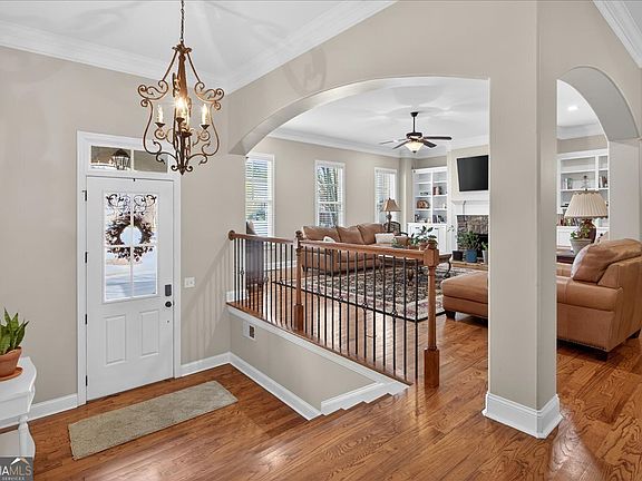 5th image of 278 Trecastle Sq