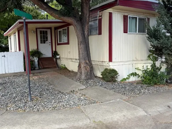 1400 S Collyer St #205, Longmont, CO 80501