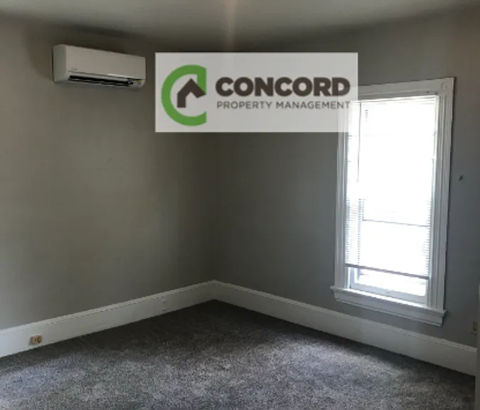 707 Summit Ave #4 — Photo 9