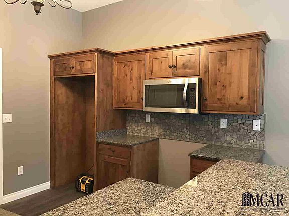 5th image of 7662 Audubon Ln