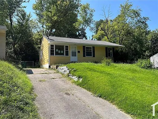 5513 Sapphire Ave — Photo 10