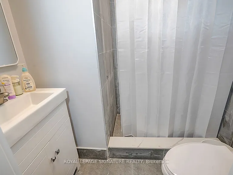 252 Annette St #1 — Photo 17