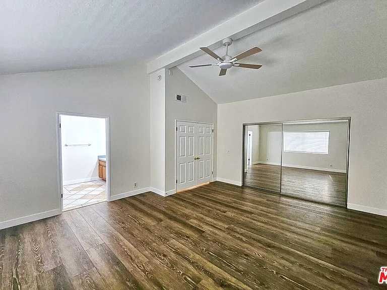 7556 Thousand Oaks Dr — Photo 21
