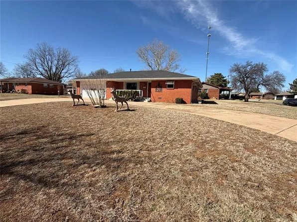 101 Mimosa St, Cordell, OK 73632