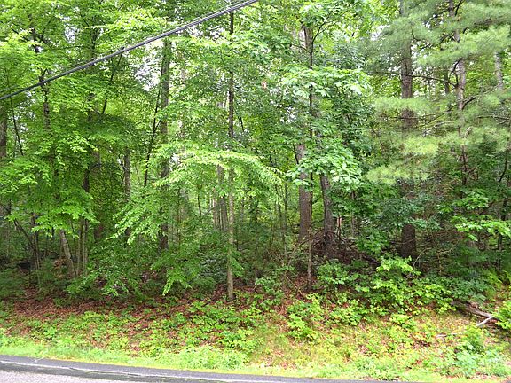 2nd image of 8 Monson Turnpike Rd