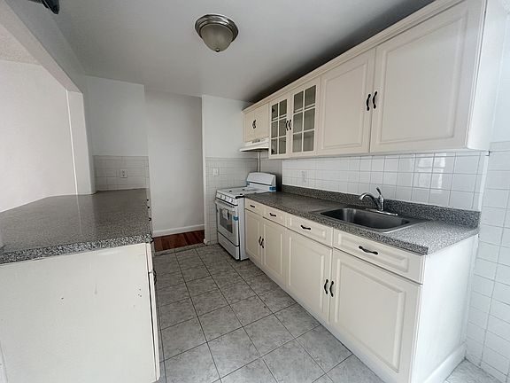 2nd image of 507 W 139th St APT 4d