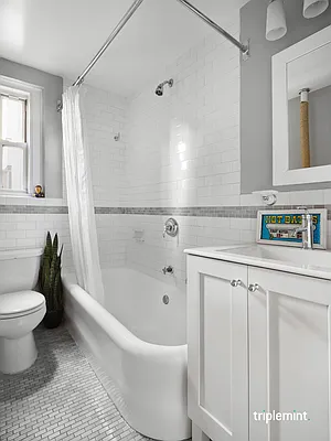 Sold by Triplemint | media 10