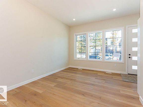 3rd image of 9814 155th St NW