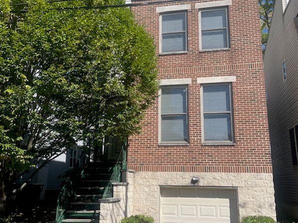 111 Frank St