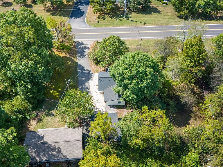648 Middle Creek Rd — Photo 33