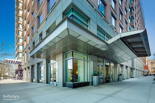 Rented by Sotheby's International Realty | media 11