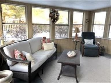1st image of 1586 Rayne Ln
